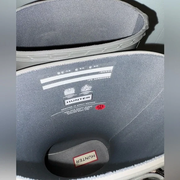 Hunter Boots- Original Short Gloss Rain Boot - Picture 3 of 7